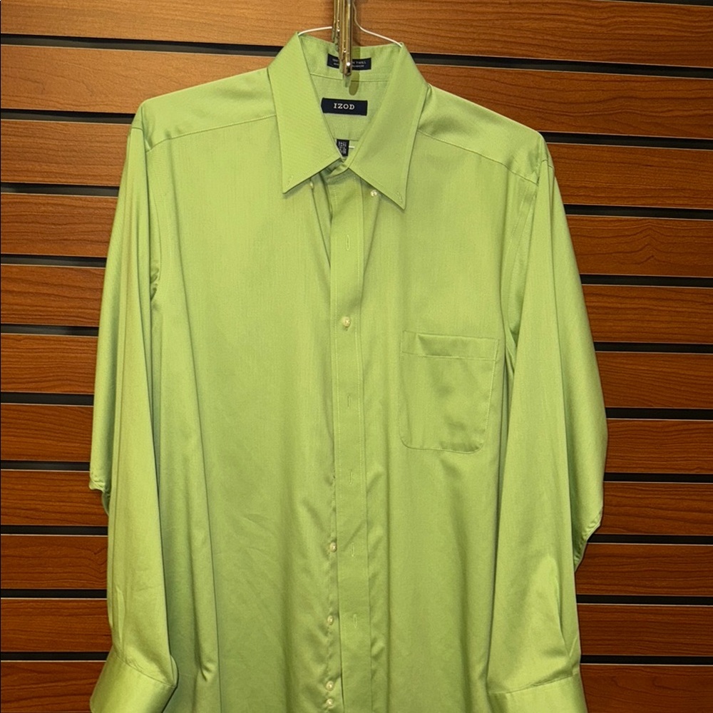 IZOD Men's Green Dress Shirt